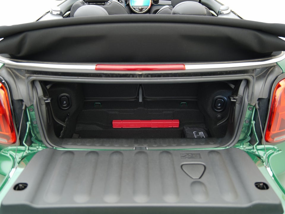 MINI Cooper S 2,0 Essential Cabriolet aut. 2d