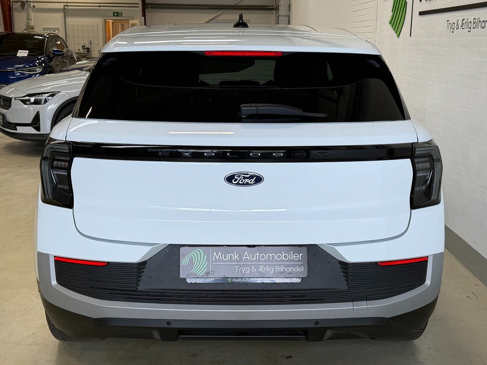 Ford Explorer 79 Select Extended Range 5d