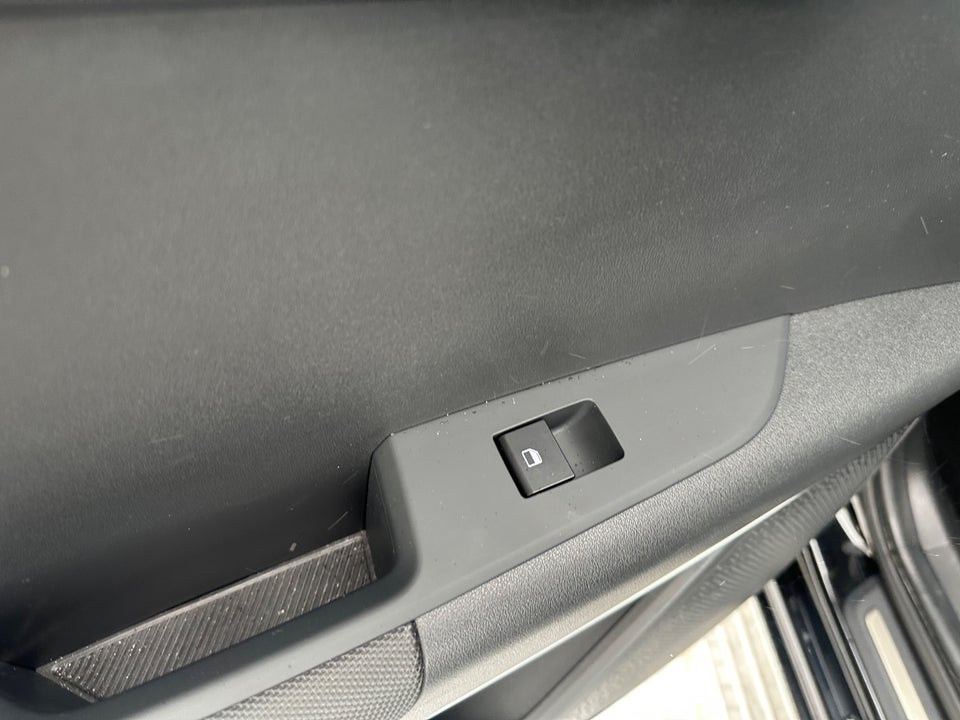 Kia Niro 64 EV Upgrade 5d