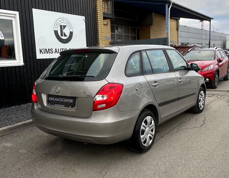 Skoda Fabia 1,2 TSi 105 Ambiente Combi DSG 5d