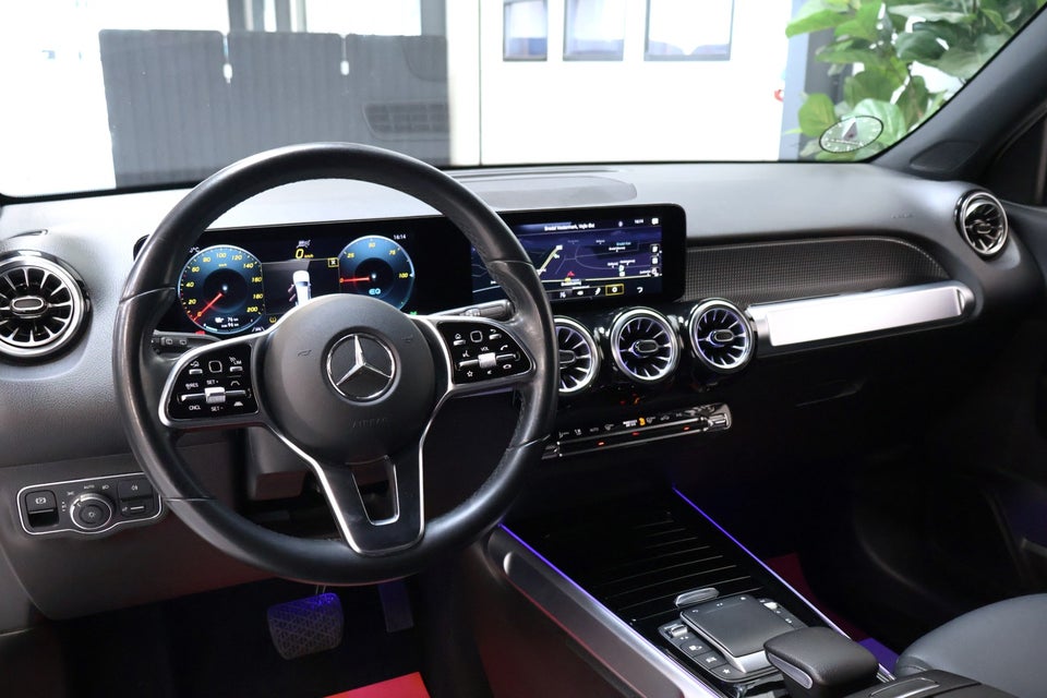 Mercedes EQB300 4Matic 5d