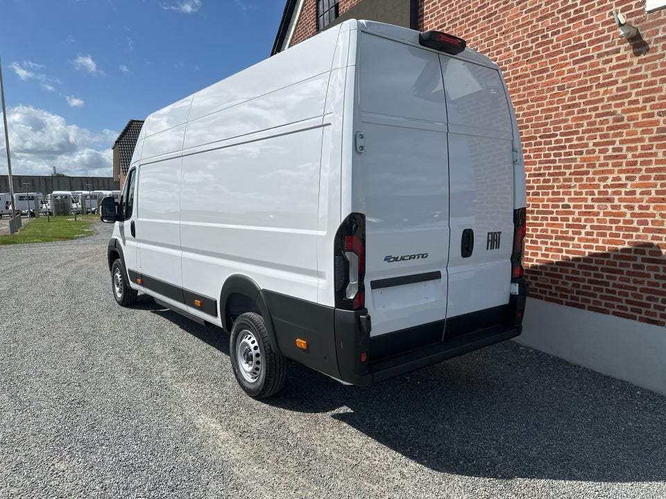 Fiat E-Ducato 42 Maxi 110 L4H3 Pro Kassevogn