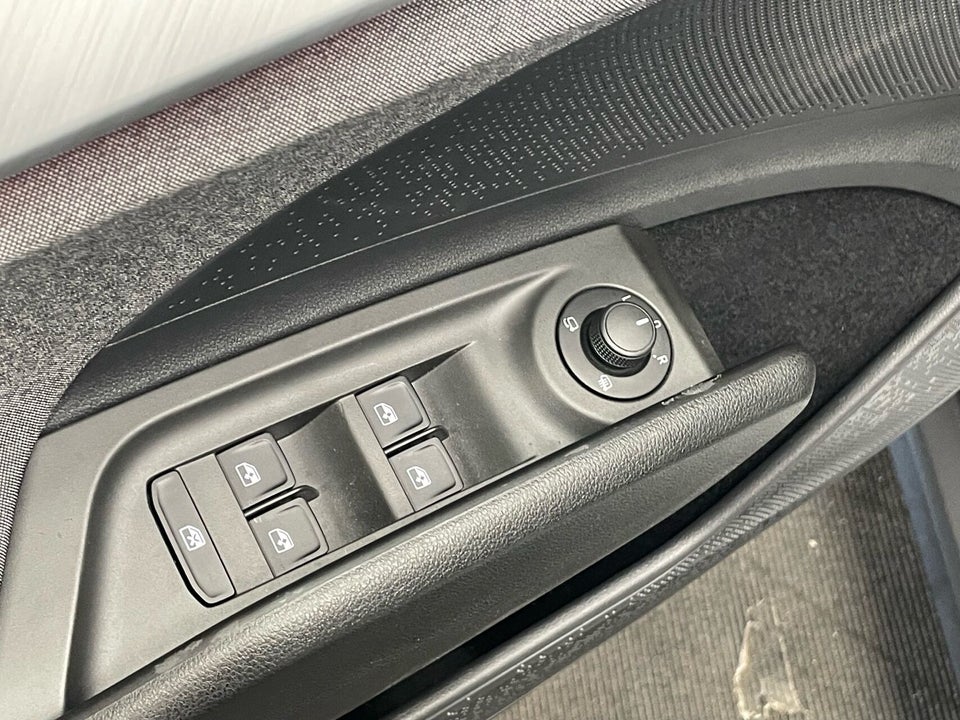 Skoda Enyaq 60 iV Loft 5d