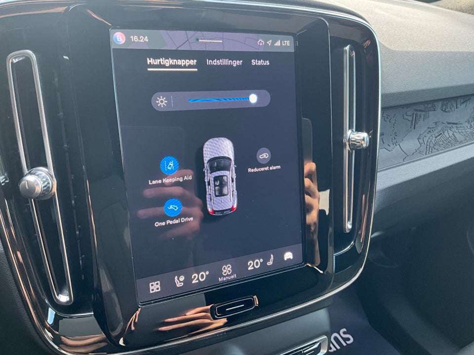 Volvo XC40 ReCharge Extended Range Plus 5d