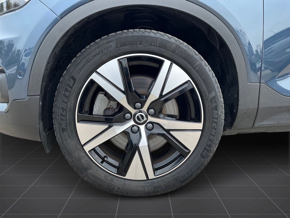 Volvo XC40 P8 ReCharge Twin Pro 5d