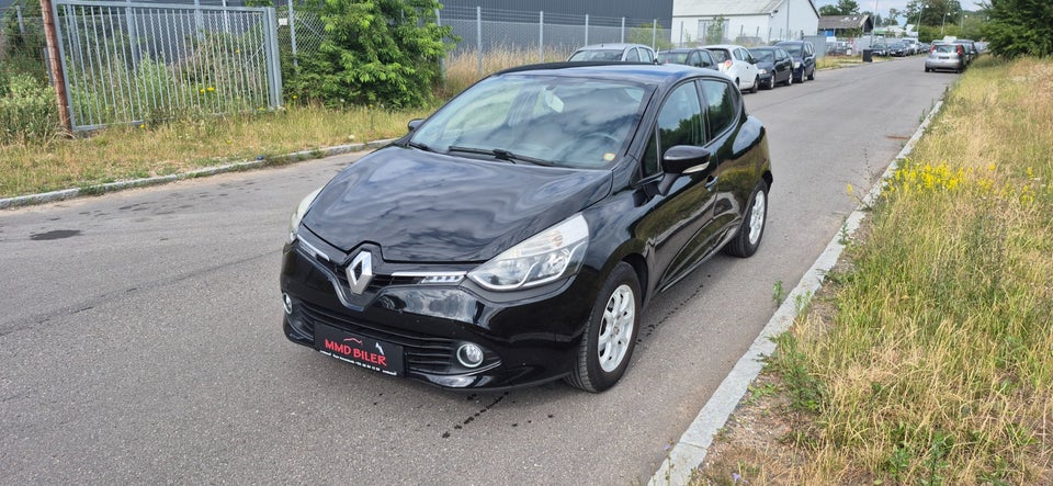 Renault Clio IV 1,2 16V Expression 5d