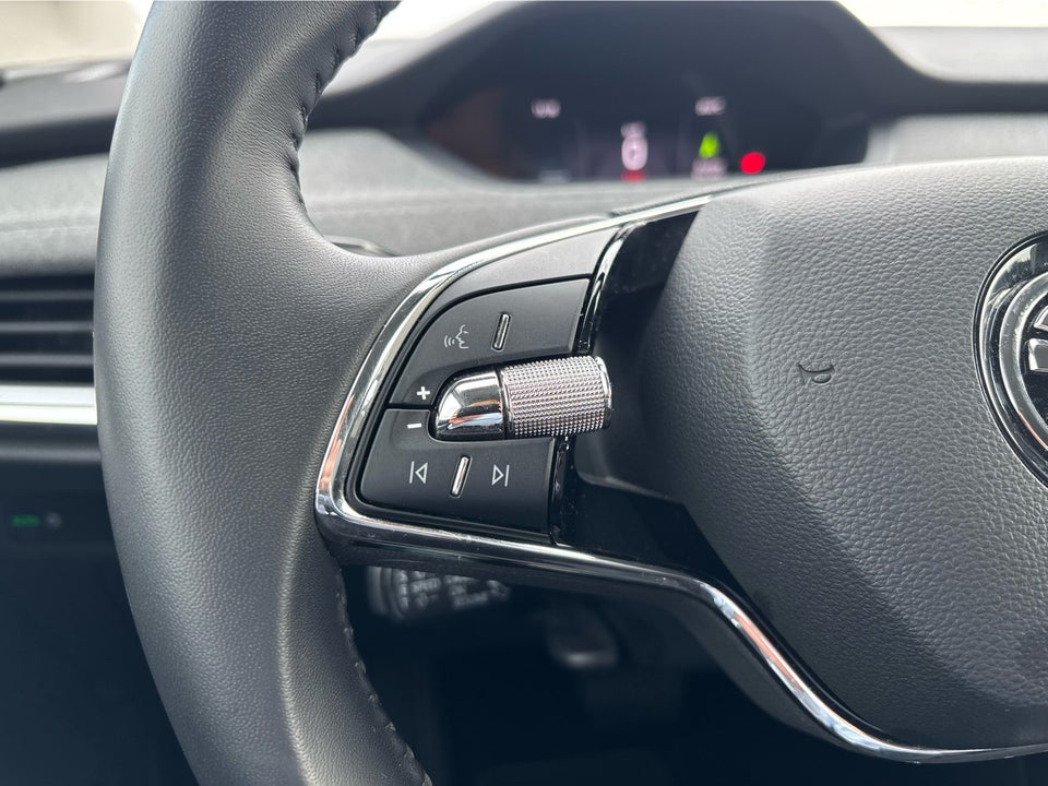 Skoda Enyaq 60 iV Loft 5d