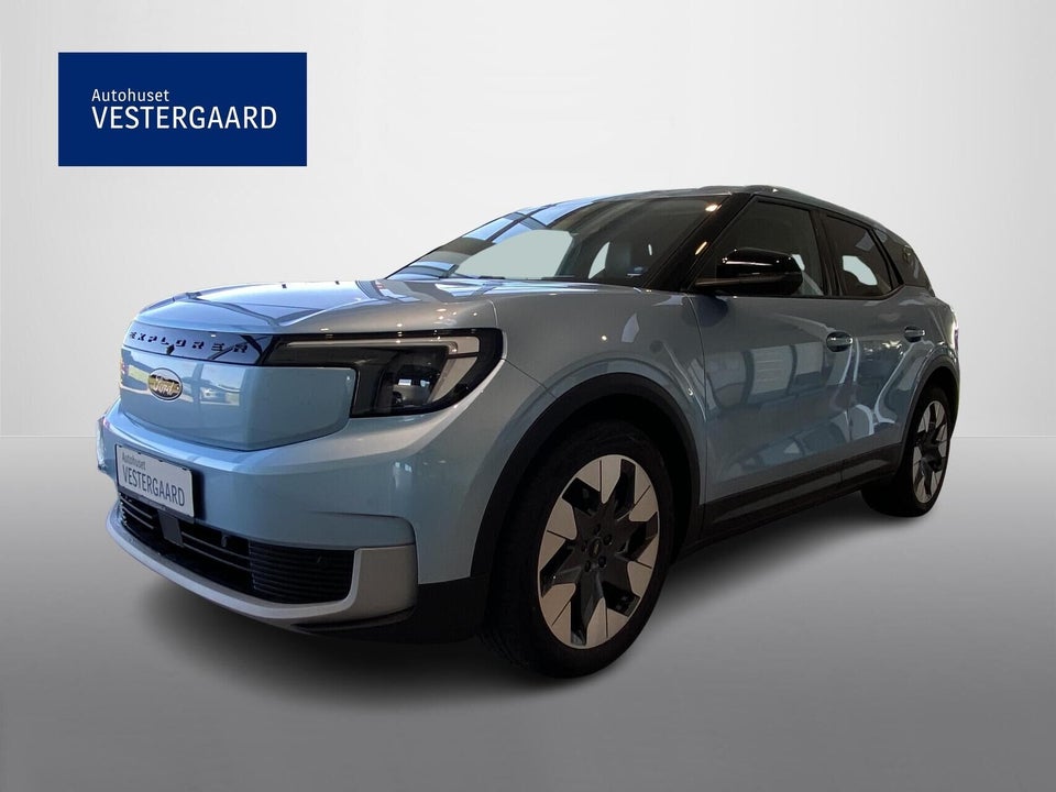 Ford Explorer 82 Premium Extended Range 5d