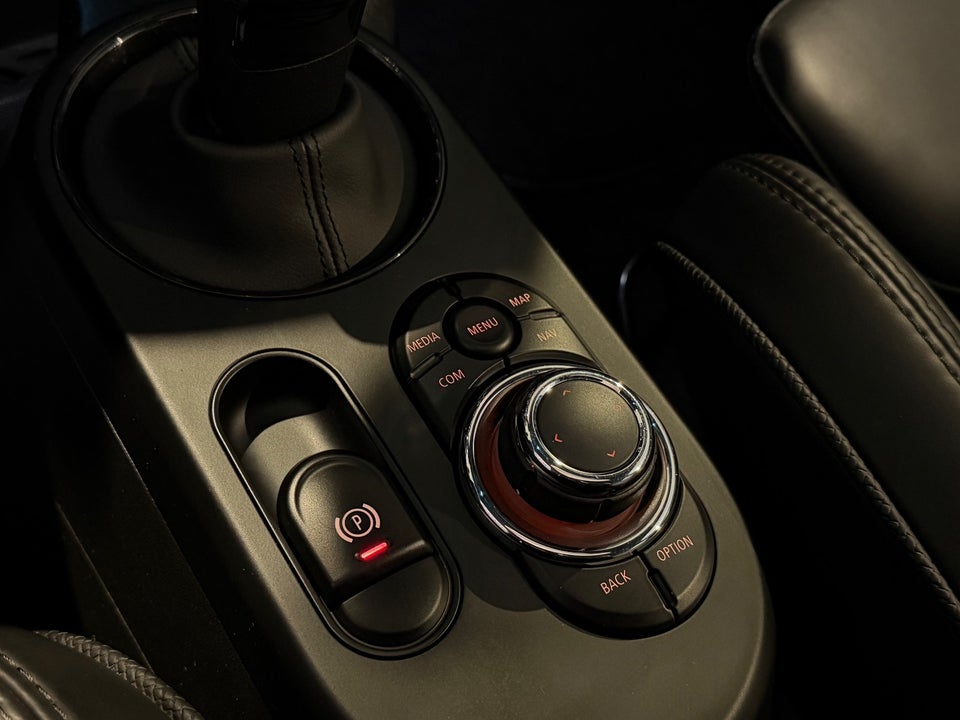 MINI Cooper SE Yours Trim 3d