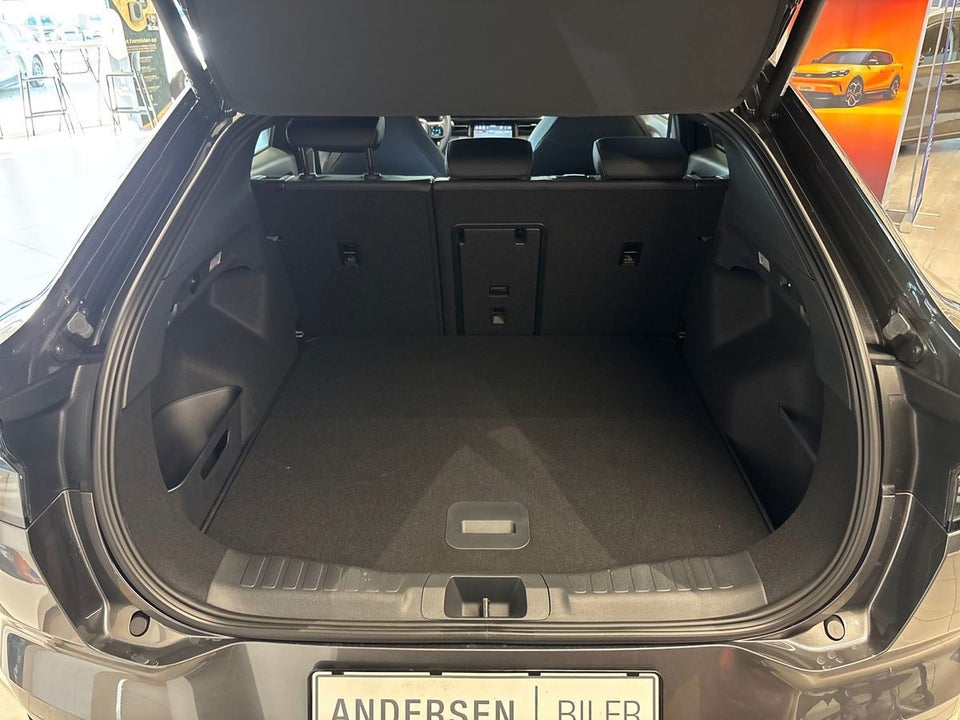 Ford Capri 77 Select Extended Range 5d