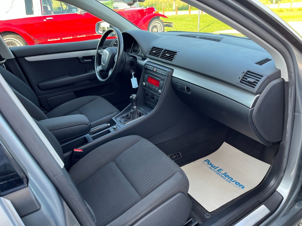 Audi A4 2,0 S-line Avant 5d