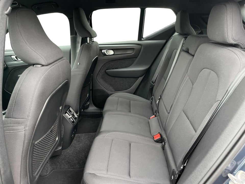 Volvo EX40 Extended Range Plus 5d