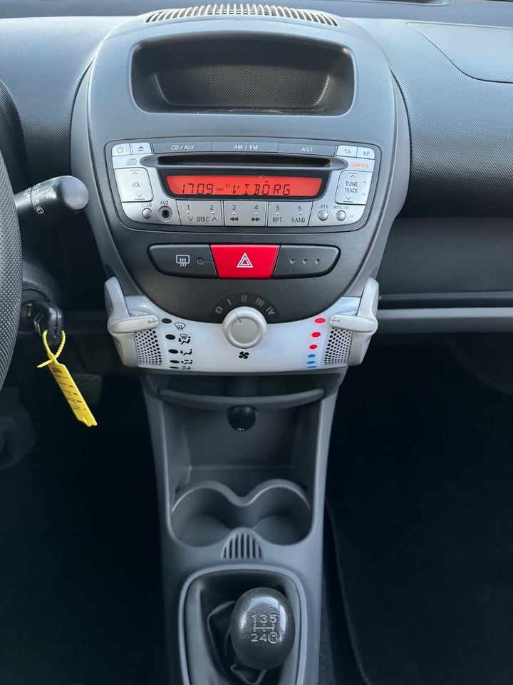Citroën C1 1,0i SX 5d