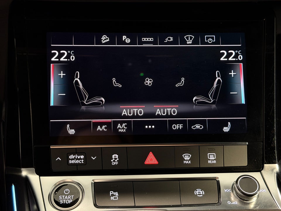 Audi e-tron 55 S-line quattro 5d