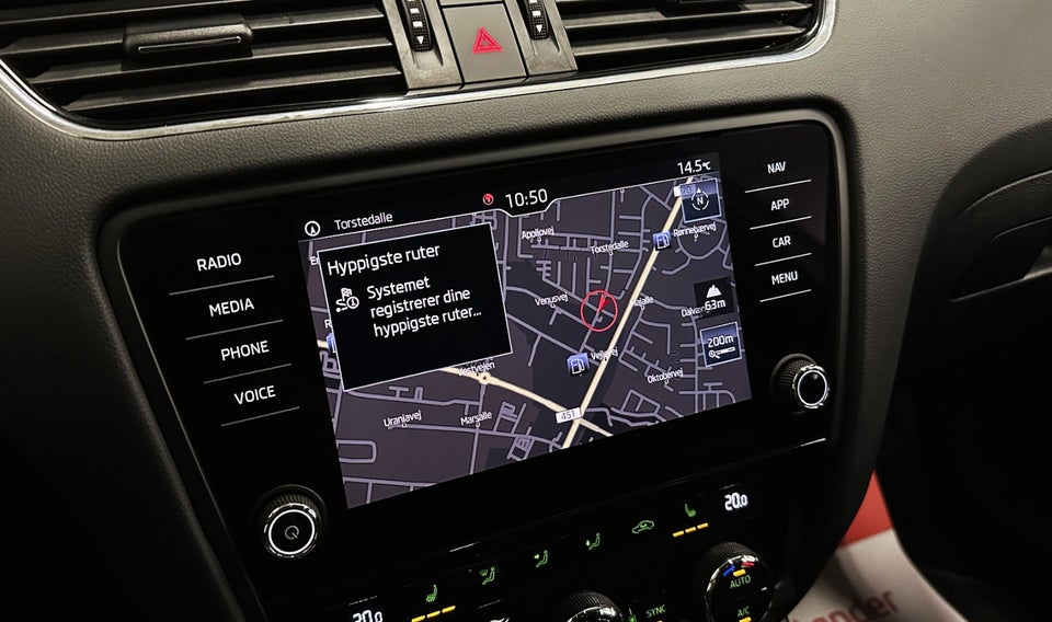 Skoda Octavia 2,0 TDi 150 Dynamic 5d