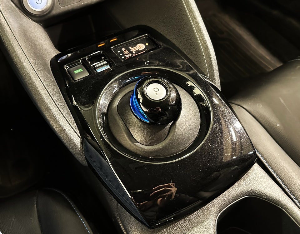 Nissan Leaf 40 Tekna 5d