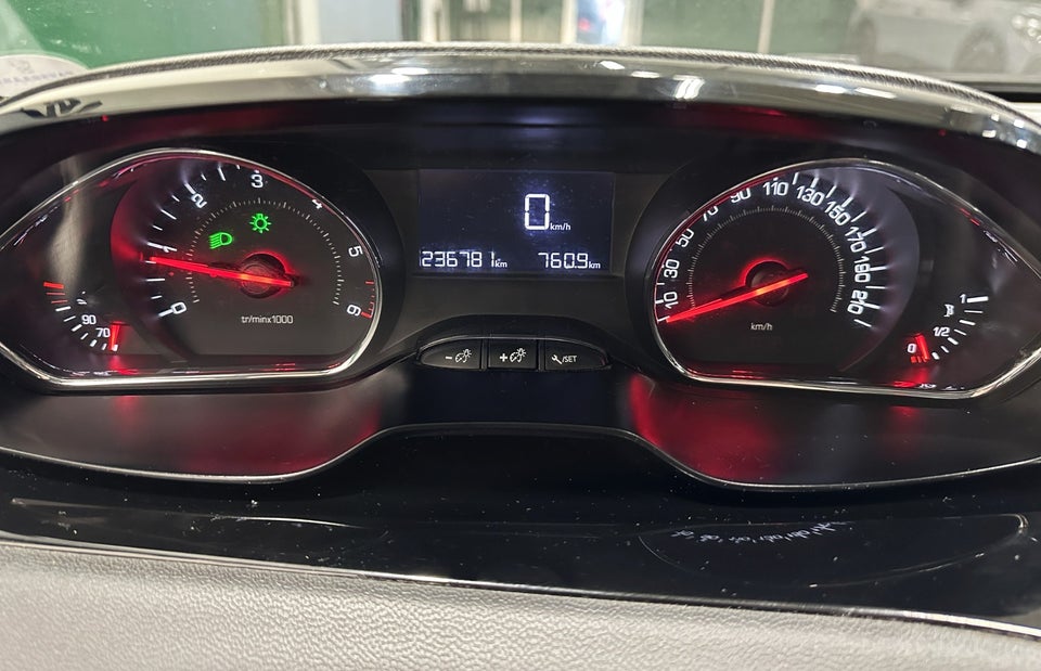 Peugeot 208 1,6 e-HDi 92 Active 5d