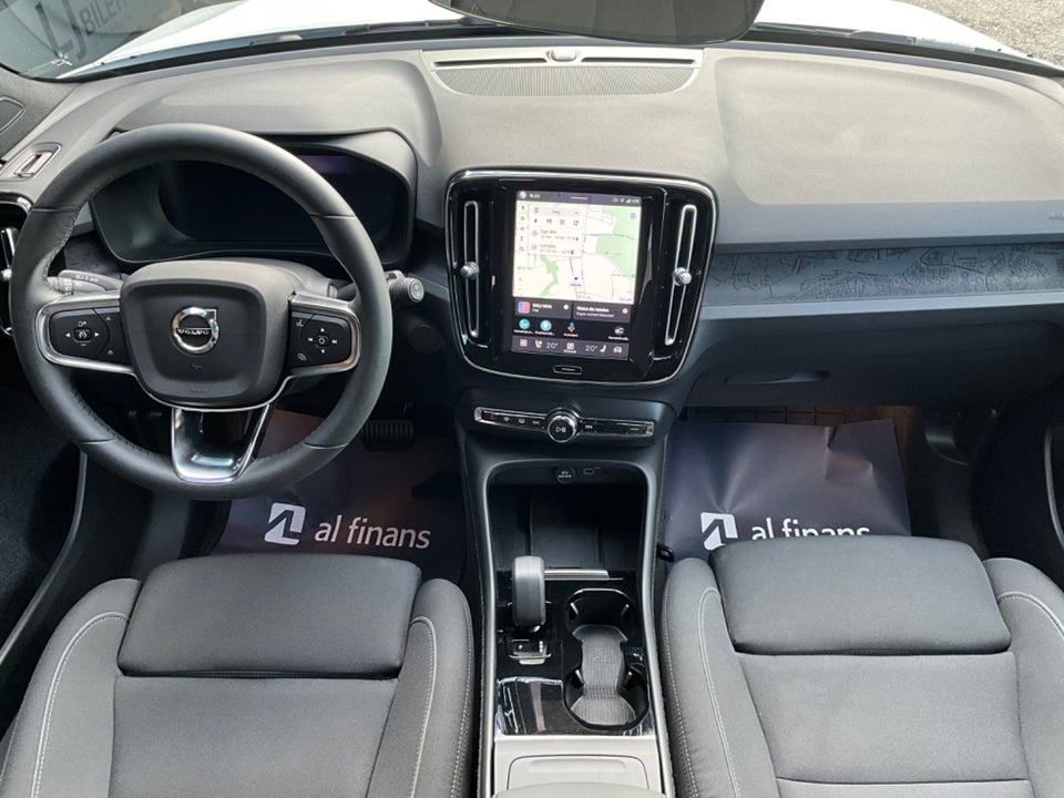 Volvo XC40 ReCharge Extended Range Plus 5d