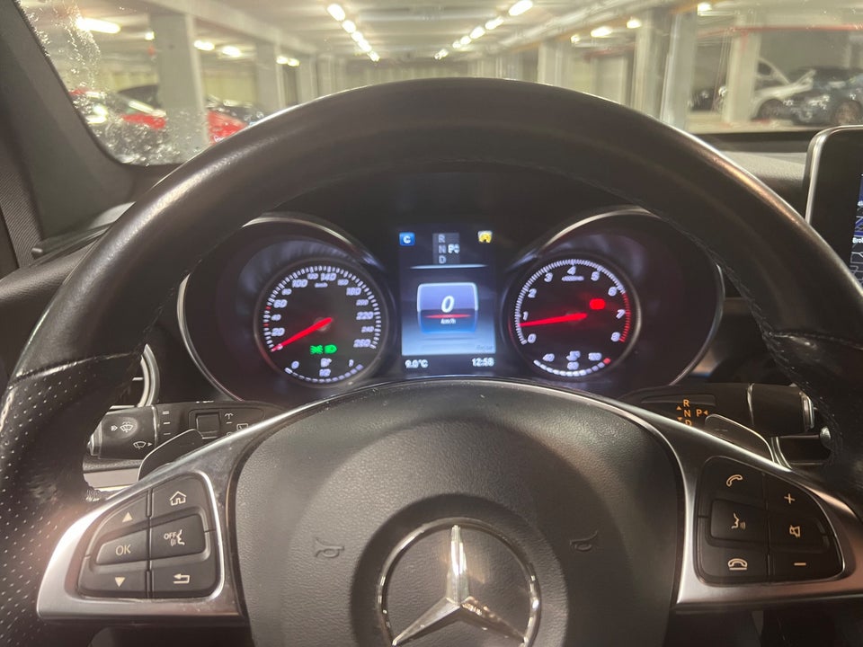 Mercedes GLC300 2,0 AMG Line aut. 4Matic 5d