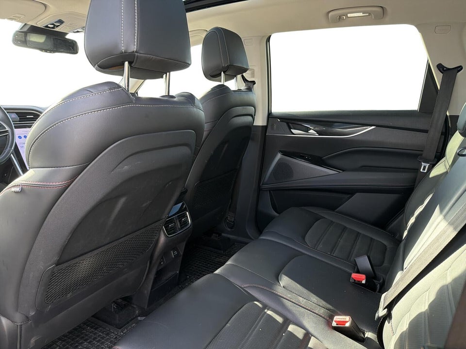 Maxus Euniq6 70  5d