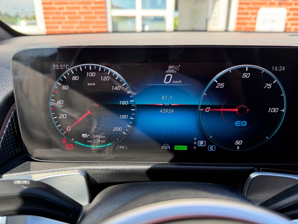 Mercedes EQB300 4Matic 5d