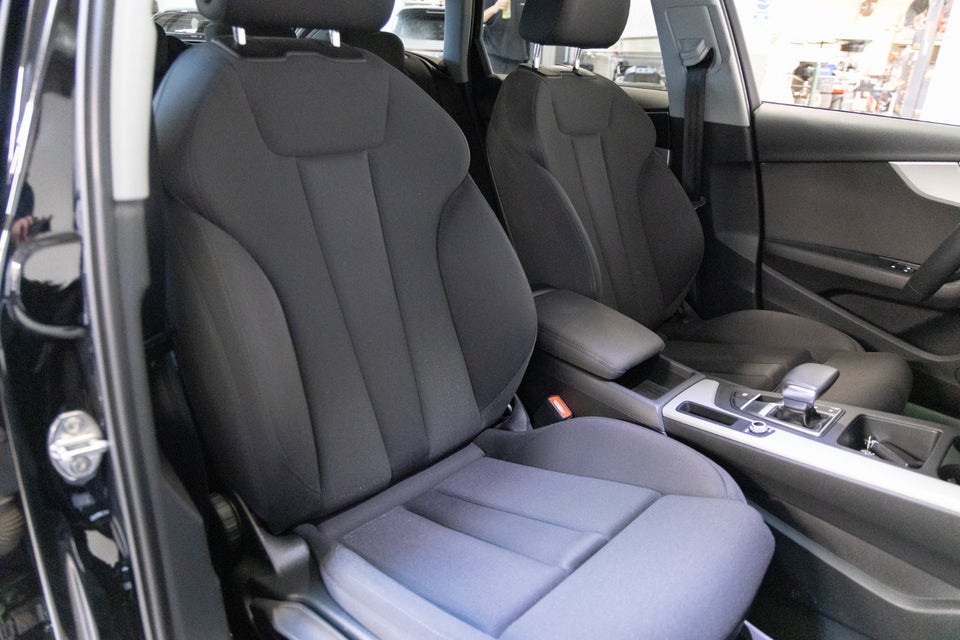 Audi A4 40 TFSi Prestige plus Avant S-tr. 5d