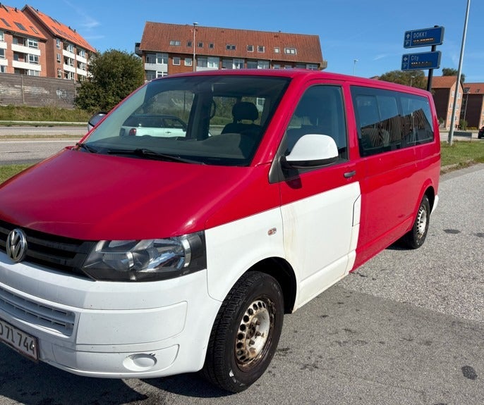 VW Caravelle 2,0 TDi 140 Comfortline 5d