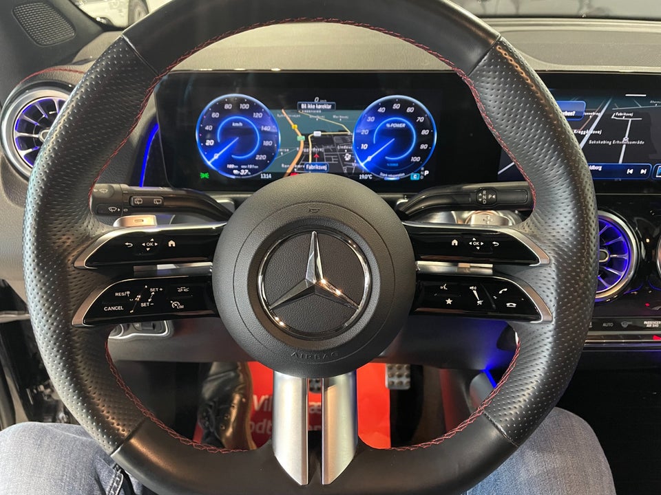 Mercedes EQB250+ AMG Line 5d