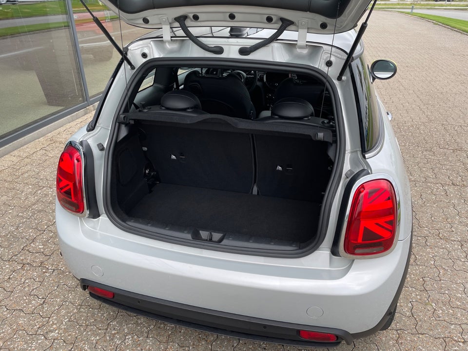 MINI Cooper SE Trim L 3d