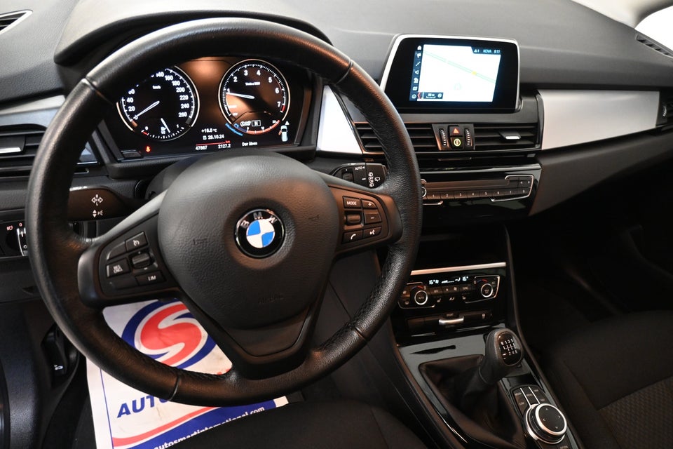 BMW 216i 1,5 Gran Tourer Connected 7prs 5d