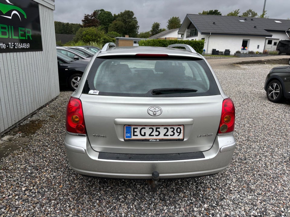 Toyota Avensis 1,8 VVT-i Sol stc. 5d