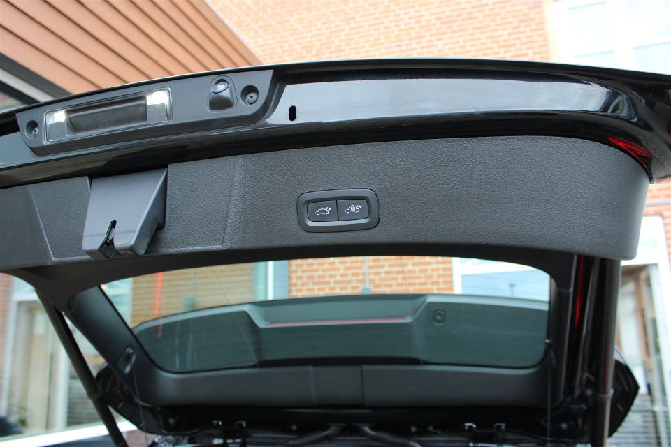 Volvo XC40 P6 ReCharge Ultimate 5d