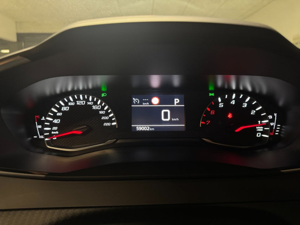 Peugeot 2008 1,2 PureTech 130 Active Pack EAT8 5d