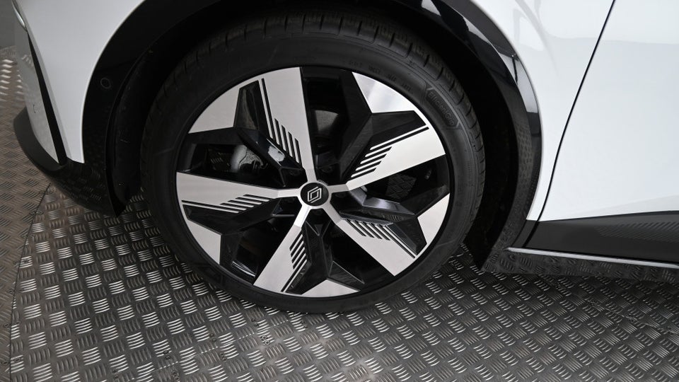 Renault Megane E-Tech 60 Techno 5d