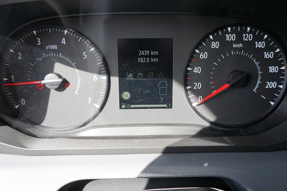 Renault Master V T33 2,0 dCi 130 L2H2 Kassevogn Tekno