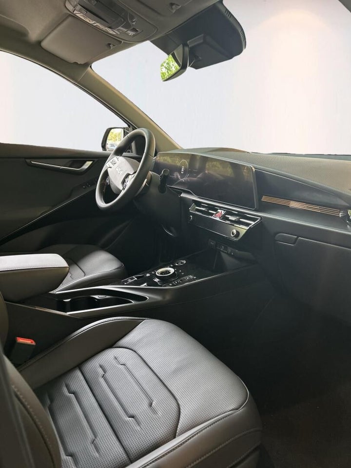 Kia Niro 64 EV Prestige 5d
