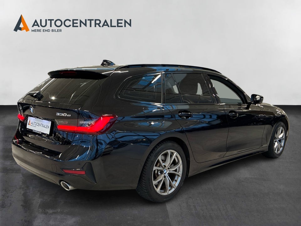 BMW 330e 2,0 Touring Sport Line aut. 5d