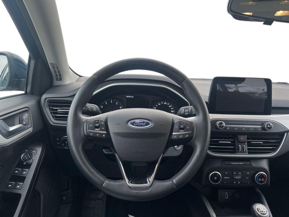 Ford Focus 1,0 EcoBoost Connected 5d