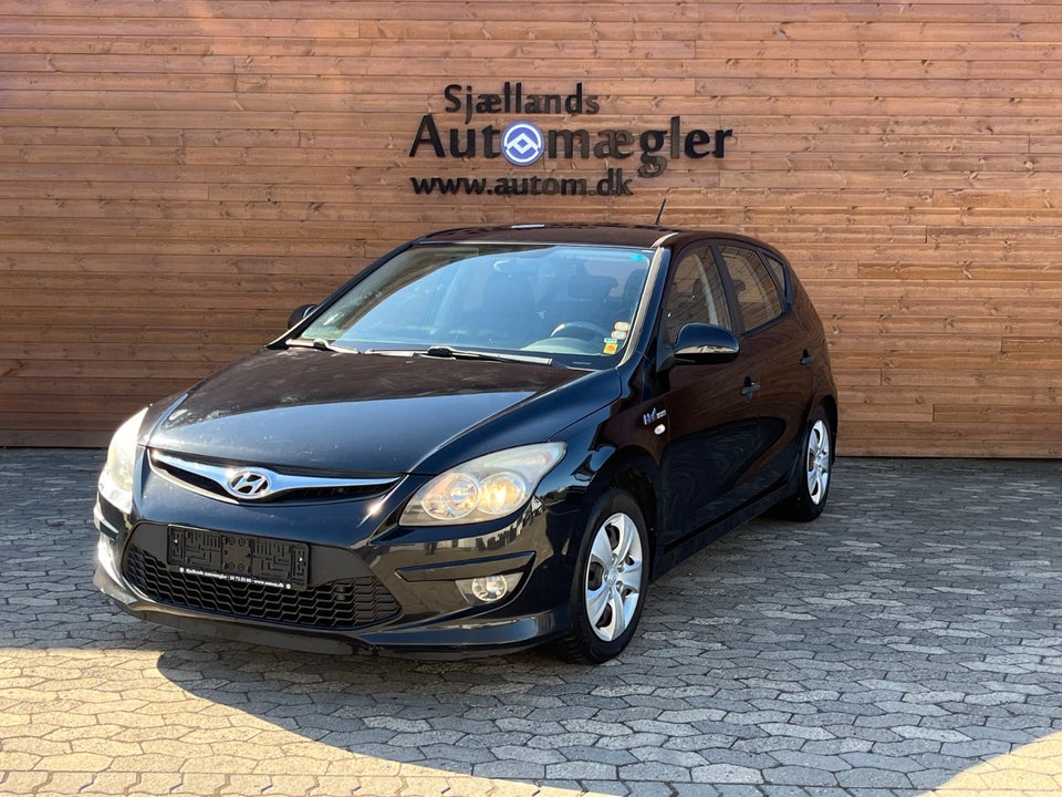 Hyundai i30 1,6 CRDi 90 Comfort Eco 5d