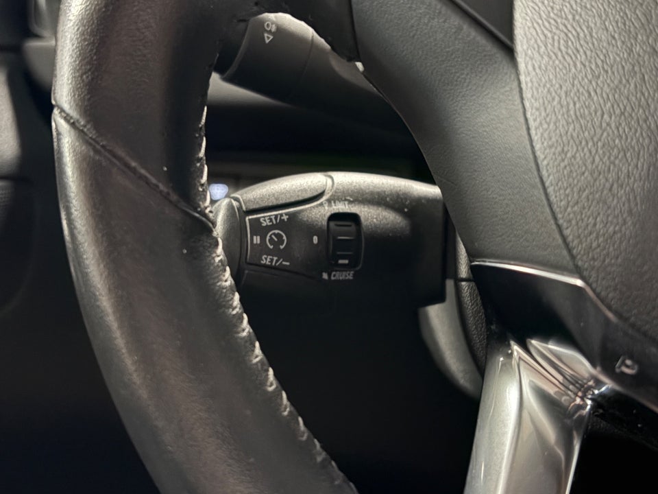 Peugeot 208 1,6 BlueHDi 100 Active 5d