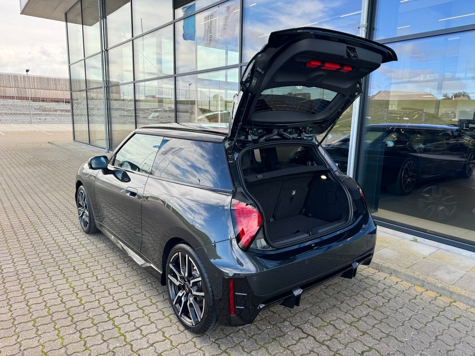 MINI Cooper SE JCW Trim XL 3d