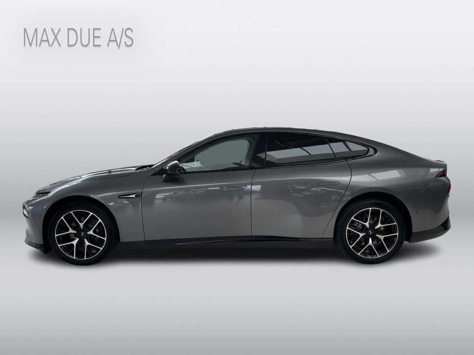 Xpeng P7 Performance 4d