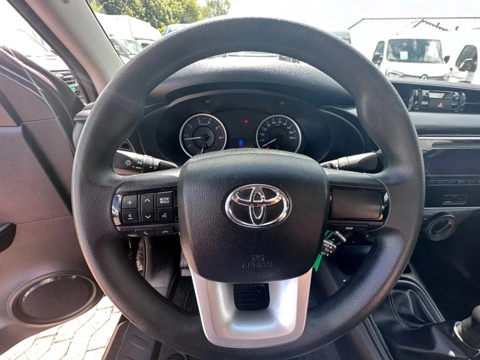 Toyota HiLux 2,4 D-4D 150 T2 Ex.Kab 4x4 4d