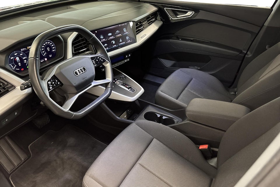 Audi Q4 e-tron 40 S-line 5d
