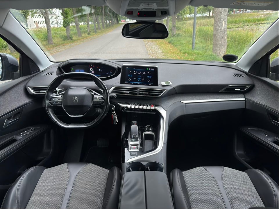 Peugeot 5008 1,6 e-THP 165 Allure EAT6 7prs 5d