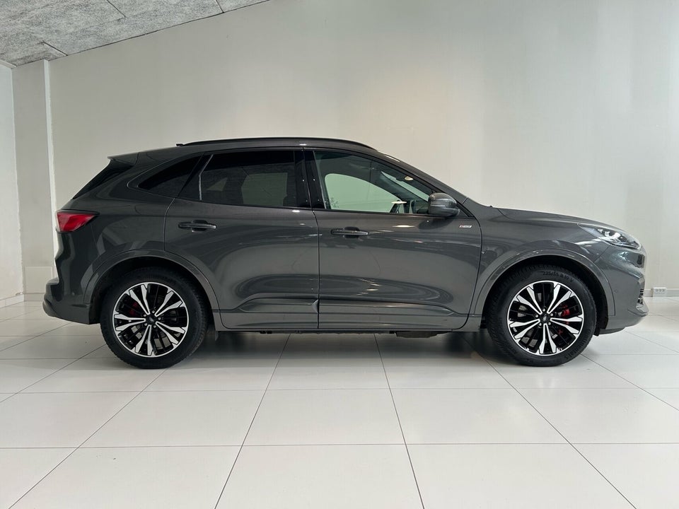 Ford Kuga 2,5 PHEV ST-Line X CVT 5d