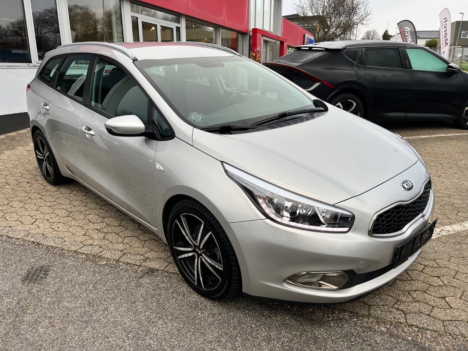 Kia Ceed 1,6 CRDi 128 Limited SW 5d