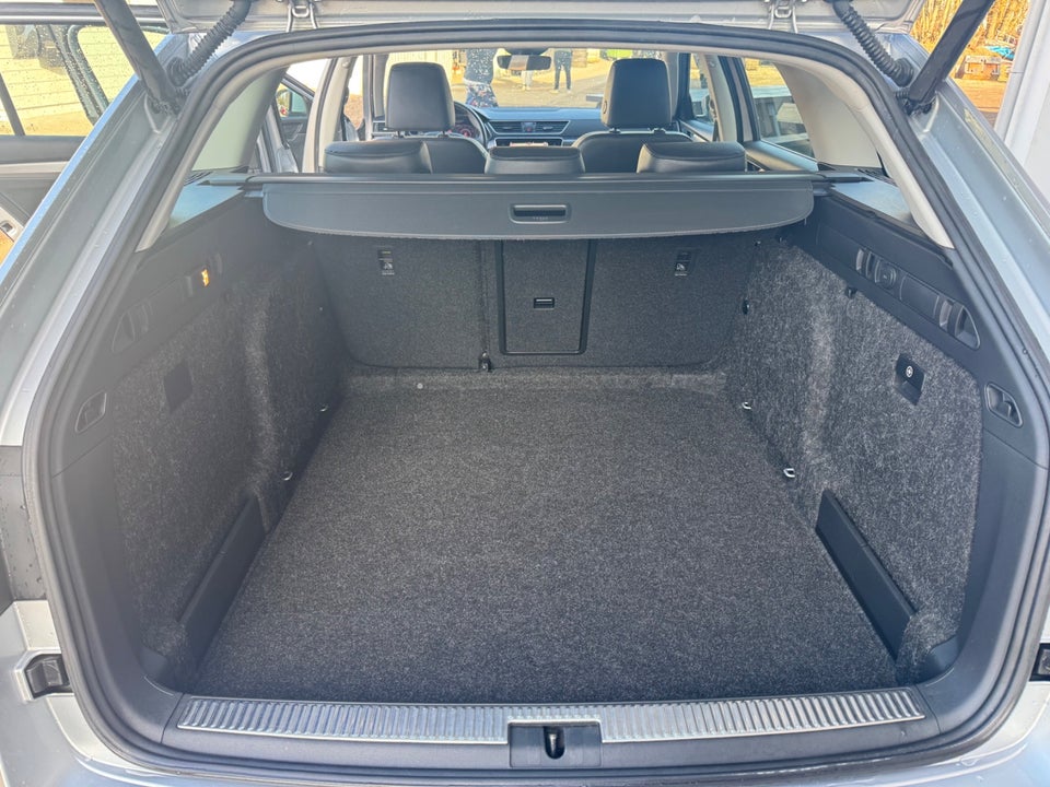 Skoda Superb 1,5 TSi 150 Business Executive Combi DSG 5d