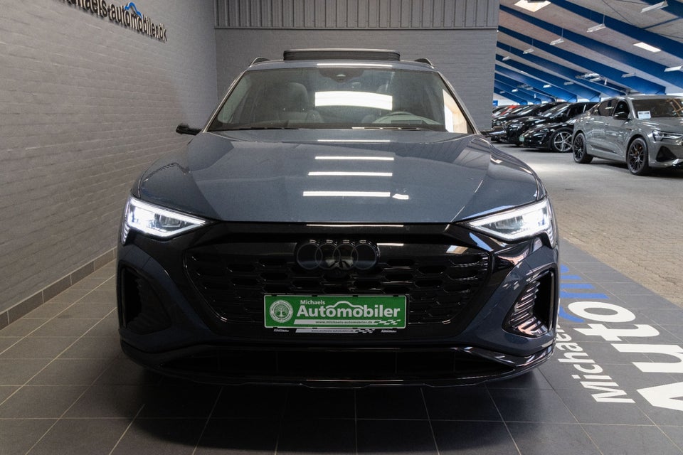 Audi Q8 e-tron 55 S-line quattro 5d