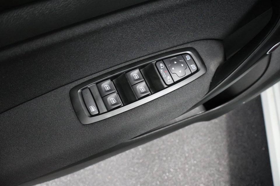 Renault Megane IV 1,5 dCi 110 Zen Sport Tourer 5d